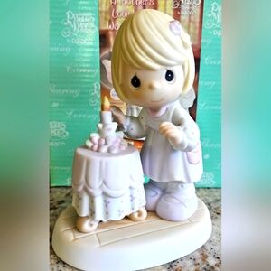 2004 "A Mother's Love Is A Warm Glow" Precious Moments